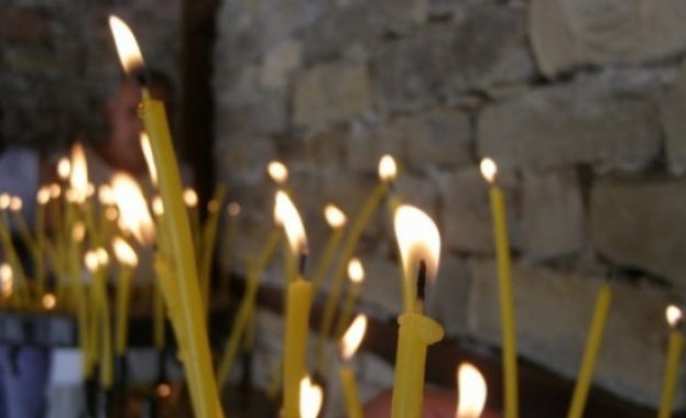 В памет на светите мъченици, пострадали със свети Стефан Нови за светите икони